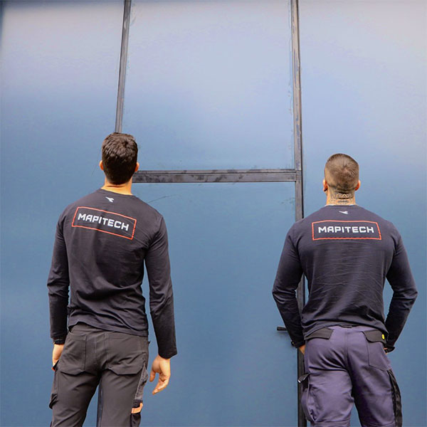 Installazione portoni industriali in Toscana e in tutte le province di Arezzo, Grosseto, Livorno, Lucca, Massa-Carrara, Pisa, Pistoia, Prato, Siena.